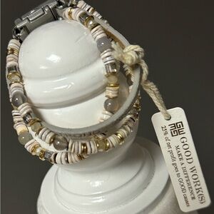 Strong and courageous bracelet